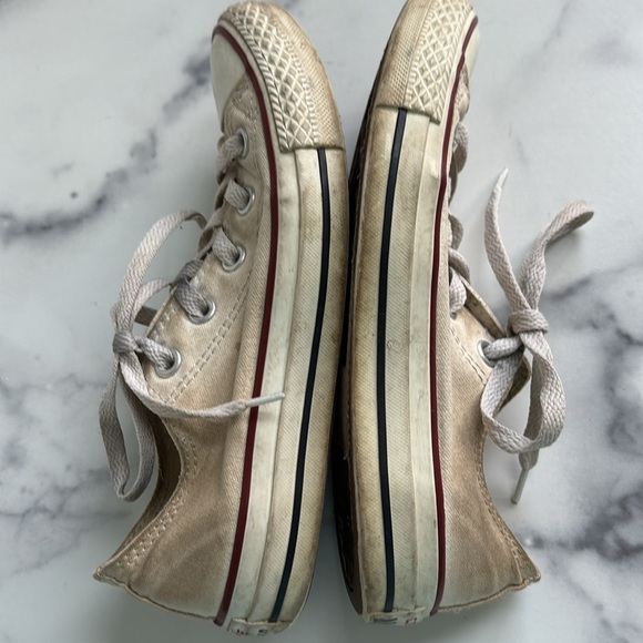 Converse Chuck Taylor All Star Low Optic White Canvas Sneakers W6/M4 - Picture 12 of 14